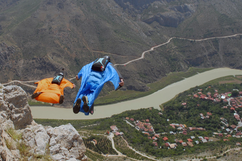 Adrenalin tutkunları Kemaliye'de buluştu