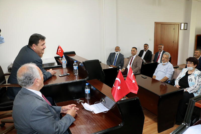 Vali Arslantaş veda ziyaretlerine başladı